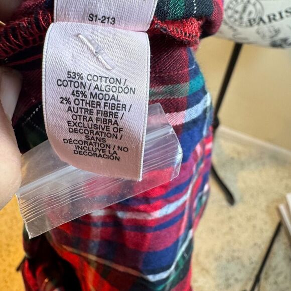 Victoria's Secret Women's Holiday Christmas Pajama Top Size Small Embroidered - Picture 8 of 9